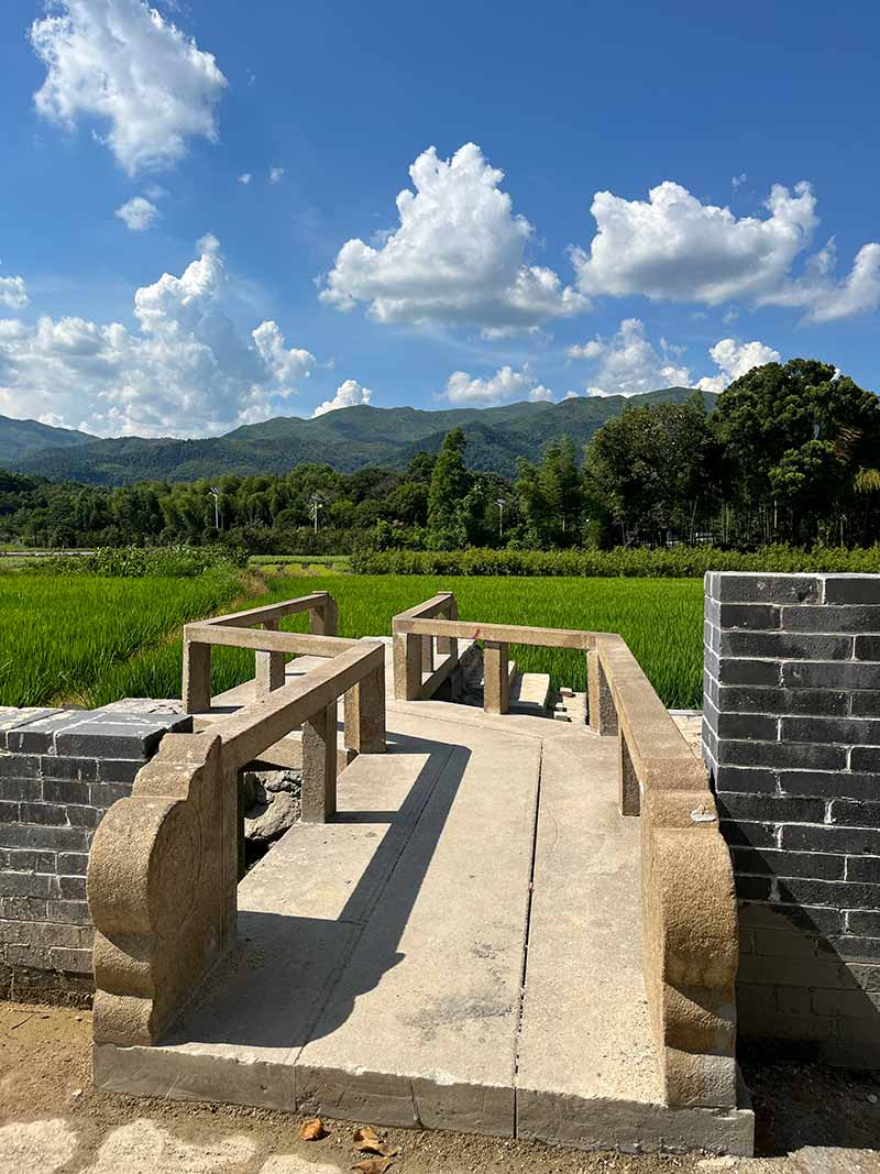 青海花岗岩仿古石材景区使用案例