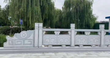 青海 芝麻灰桥栏杆、河道栏杆安装效果