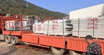 青海 芝麻灰花岗岩光面毛板出货日常