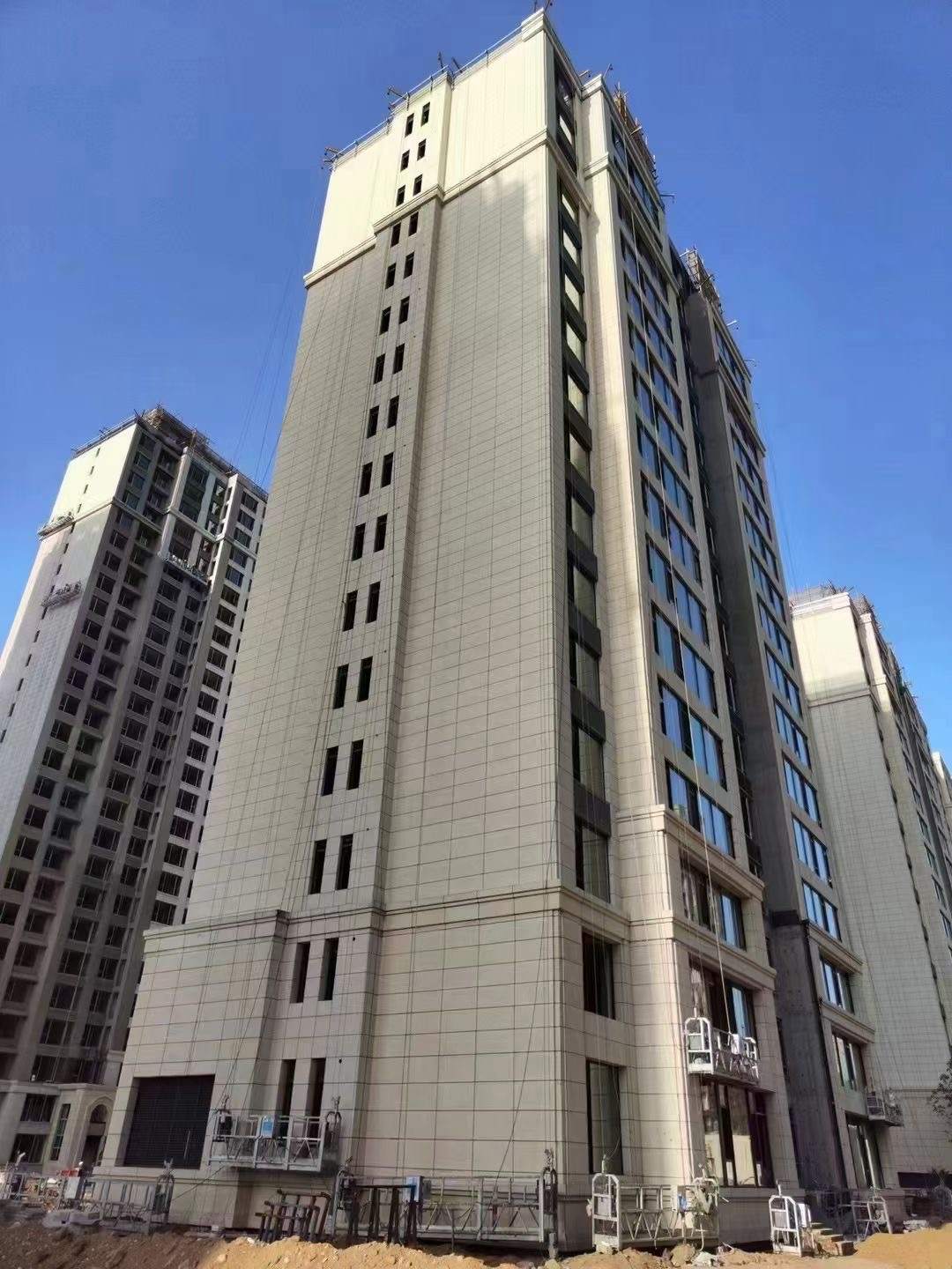 青海黄金麻高端小区，外墙干挂