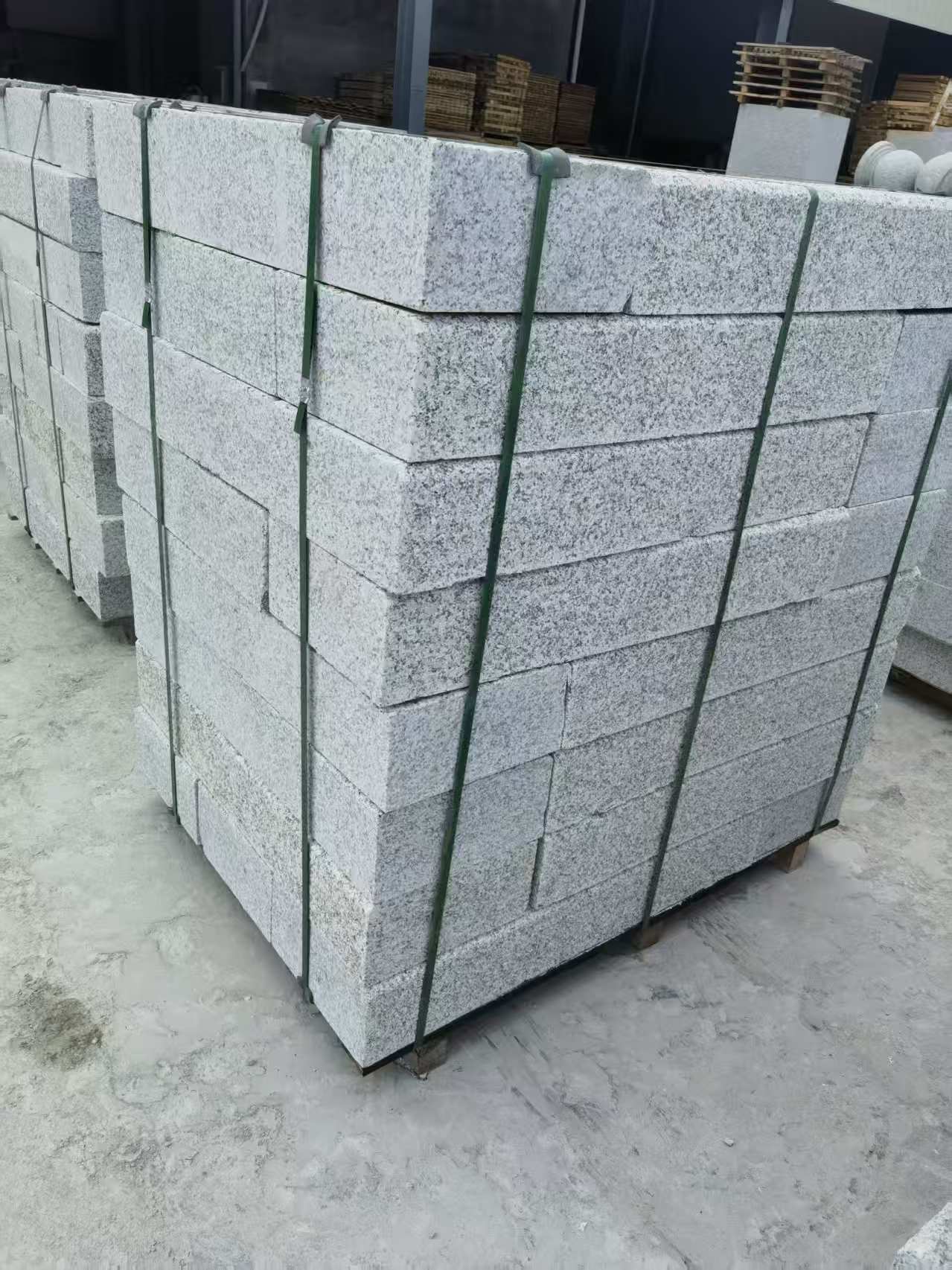 青海 芙蓉白火烧两面路沿石